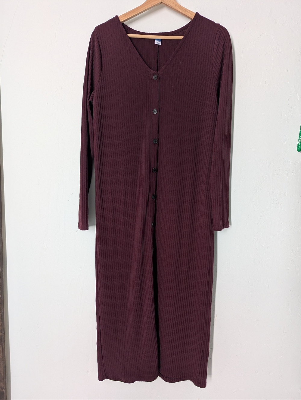 Old Navy Long-Sleeve Ribbed Button-Front Dress in Burgundy